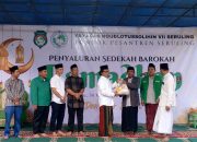 Pimpinan PP Riyadus Shalihin bersama PC NU Kampar Bagi Shadaqah Berkah Ramadhan 