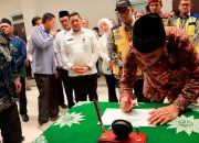 Didampingi Pemda Kampar, Menko PMK Resmikan Rusunawa UMRI