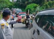 Petugas Dishub Kampar Sigap Amankan Lalu Lintas saat pencabutan Nomor Urut Paslon Bupati dan Wabup