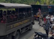 Sigap, 2 Unit Kendaraan Dalmas Satpol PP Kampar Diturunkan untuk Angkut Pengungsi Rohingya Menuju Pekanbaru