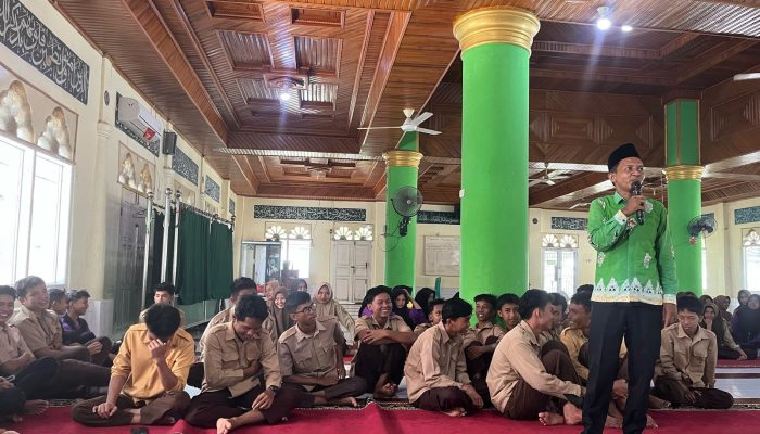 KUA Salo Gelar Sosialisasi Bimbingan Remaja Usia Sekolah di Ponpes Darul Huda