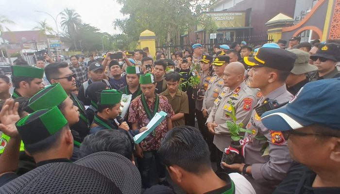 Mahasiswa HMI Apresiasi Kapolda dan Wakapolda Riau, Sungai Kuantan Jernih