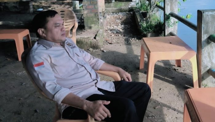 Bukan Saatnya Media Menjadi Alat Pemukul: Seruan Netralitas di Tengah Polemik Sekda dan Bupati Kampar