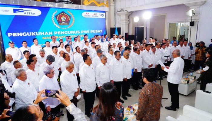 Dihadiri Menkomdigi, Pengurus PWI Pusat 2025-2030 Resmi Dikukuhkan
