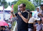 Asisten III Setda Kampar Bersama Dika Aura Farming Hadiri Opening Ceremony Sumatera Cup Prix 2025
