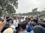 Bupati Ahmad Yuzar Temui Peserta Aksi Damai Aliansi Mahasiswa Kampar Pekanbaru