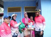 Bupati dan Wakil Bupati Kampar Salurkan Bantuan Beras dan Sembako Sambut Ramadhan Bersama Komunitas Sepeda Kampar