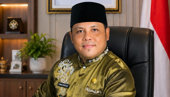 Disdukcapil Kampar dan Bapenda Riau Hadir di Pulau Birandang