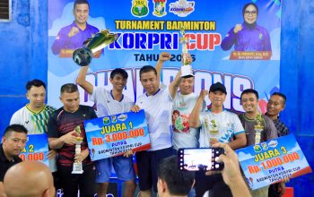 Pasangan Bupati Ahmad Yuzar/Wahyu Juara Turnamen Badminton Korpri Cup 2026