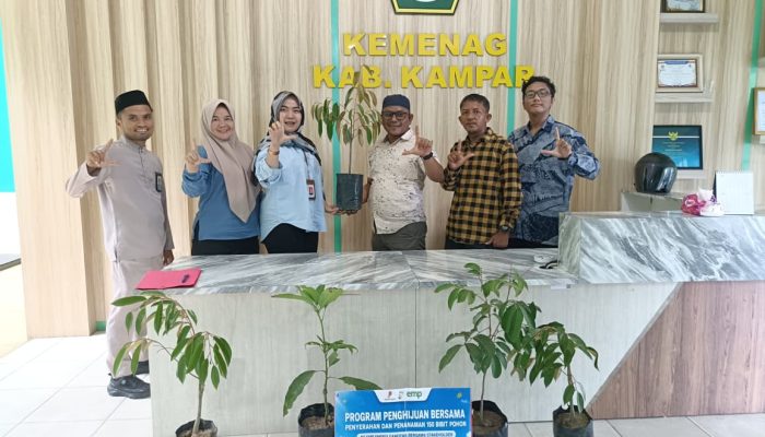 Dari Bibit Menjadi Harapan: Dukungan PT EMP Energi Gandewa untuk Penghijauan Ekoteologi di Kampar