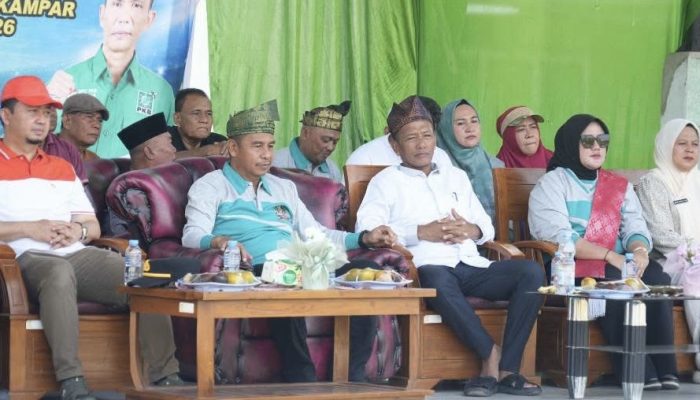 Bupati Ahmad Yuzar Resmi Buka Turnamen Sepakbola Gala Desa se-Riau